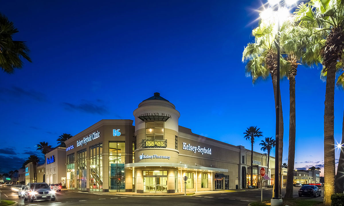 Location 3 | Colony Oaks Galleria Apartments